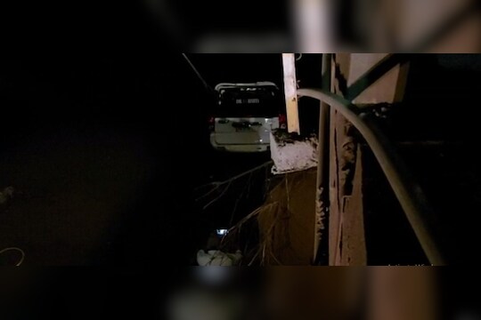 Chandrapur Accident : सुसाट स्कॉर्पिओ झाली आऊट ऑफ कंट्रोल, पुलाचा कठडा तोडून नदीत कोसळली