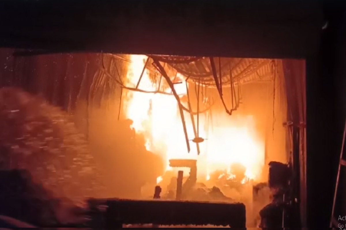 अग्निशमन दलाला वेगवेगळ्या भागातून आग लागल्याबद्दल 17 ठिकाणाहून माहिती आली. सुदैवाने या दुर्घटनांमध्ये कुठेही जीवितहानी झाल्याचे वृत्त नाही.