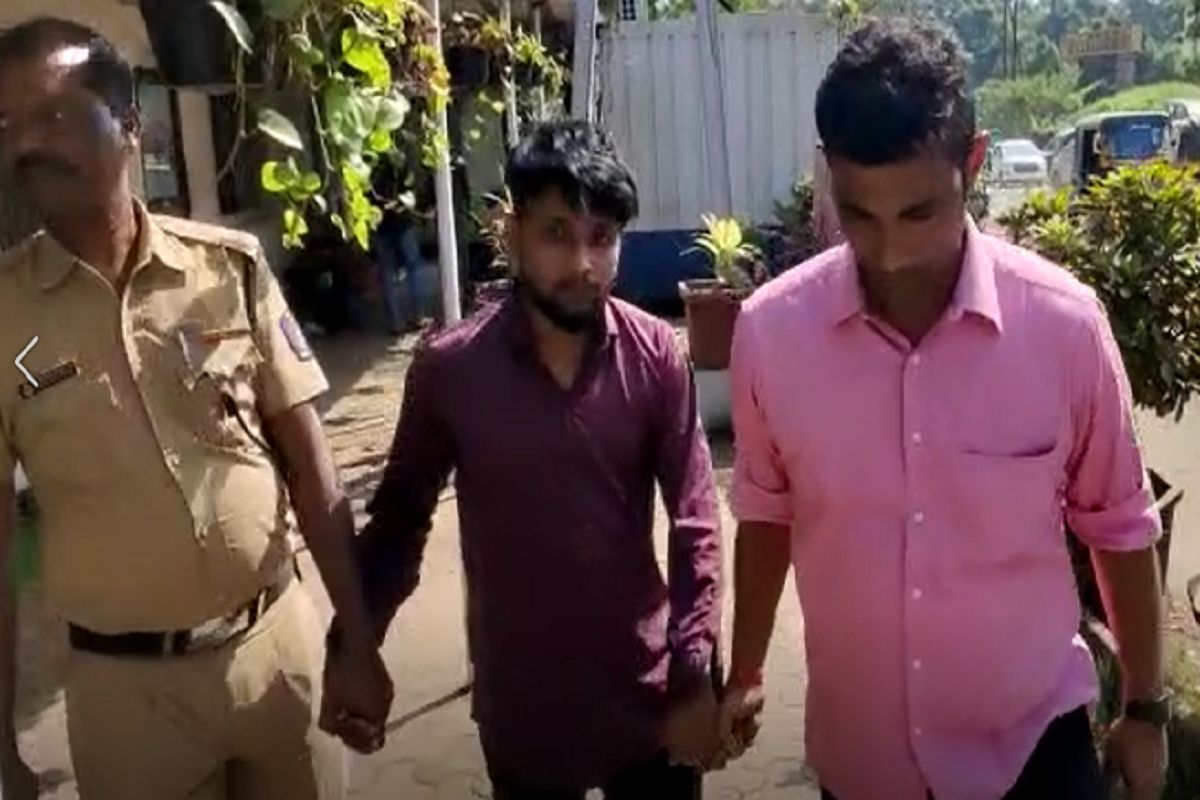 मुख्यमंत्र्यांमध्ये उठणं-बसणं भासवलं, व्यापाऱ्याकडून कोट्यवधी लुबाडले