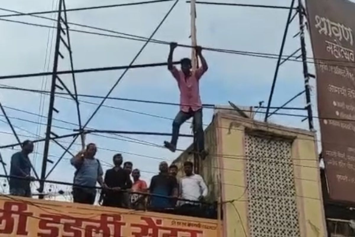 लातूर : तीन मुलींनंतर झाला मुलगा, पत्नीच्या दवाखान्यासाठी पैसे नसल्याने पतीचं भयानक पाऊल