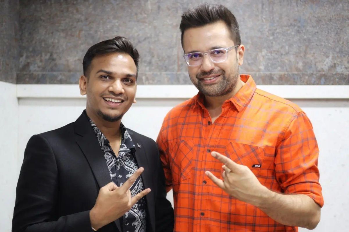 काय सांगता! Videos बनवून खेडेगावातील तरुणाने फक्त 6 महिन्यात कमावले 40 लाख