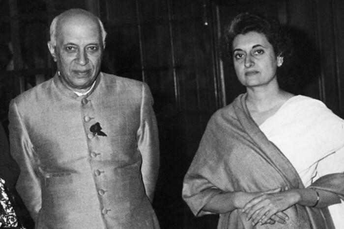 इंदिरा गांधींना राजकारणाचा वारसा लाभला होता. वडिलांच्या निधनानंतर काँग्रेस पक्षात इंदिरा गांधींची प्रतिष्ठा वाढली. इंदिराजी देशाच्या नेत्या म्हणून समोर आल्या. लाल बहादूर शास्त्री यांच्या मंत्रिमंडळात त्यांना माहिती आणि प्रसारण मंत्री करण्यात आले. 1966 मध्ये शास्त्रींच्या निधनानंतर इंदिरा गांधींना देशाच्या पंतप्रधानपदाची संधी मिळाली. 'गुंगी गुडिया' म्हणणाऱ्या इंदिरा गांधींनी पंतप्रधान झाल्यानंतर असे निर्णय घेतले, ज्याचे प्रतिध्वनी जगभर पोहोचले.