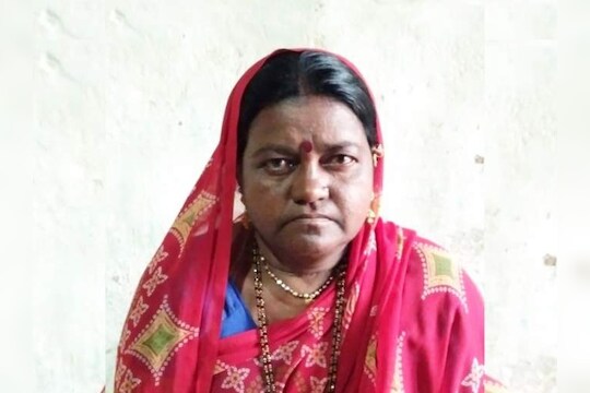 Jalgaon : रावणरुपी प्रशासनाने रामाच्या सीतेचा बळी घेतला, जळगावात धक्कादायक घटना