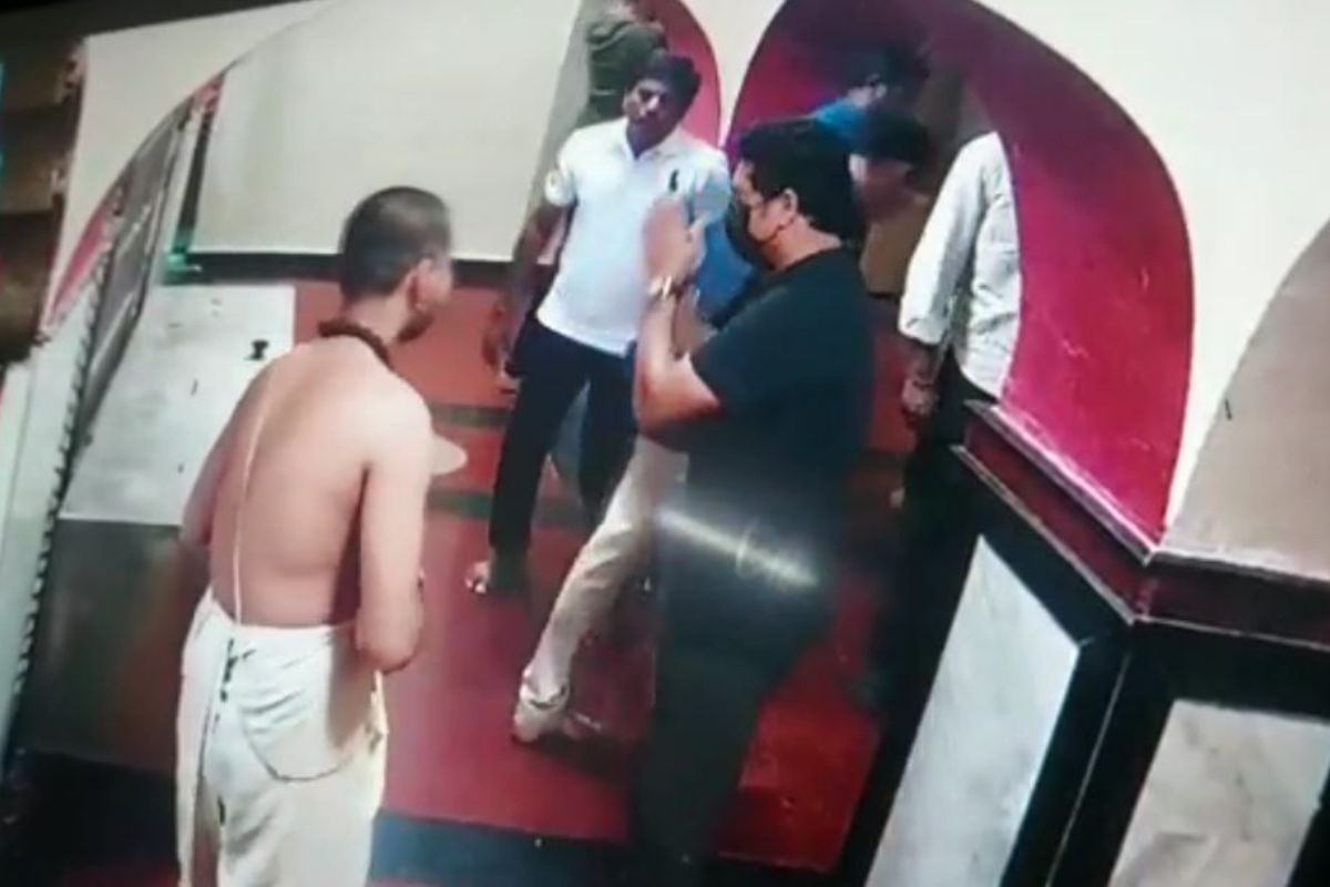 नृसिंहवाडीत सचिन तेंडुलकर