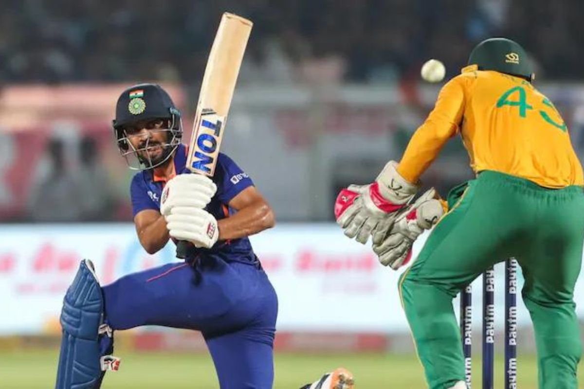 दुसऱ्या वन डेतून ऋतुराज, बिश्नोईला वगळलं