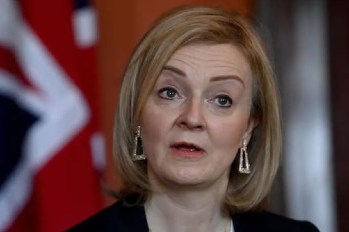 ब्रिटनच्या तिसर्या महिला पंतप्रधान लिझ ट्रस यांनी आपल्या पदाचा राजीनामा दिला.