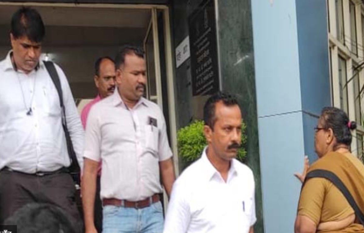 Mumbai Crime Branch : मुंबई क्राईम ब्रँच कोल्हापुरात, ठाकरे गटाने बोगस प्रतिज्ञापत्र सादर केल्याचा आरोप