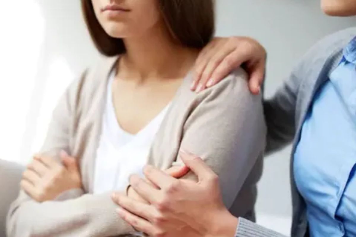 वाढत्या वयासोबत मासिक पाळीत होतात हे मोठे बदल, या संकेतांकडे करू नका दुर्लक्ष