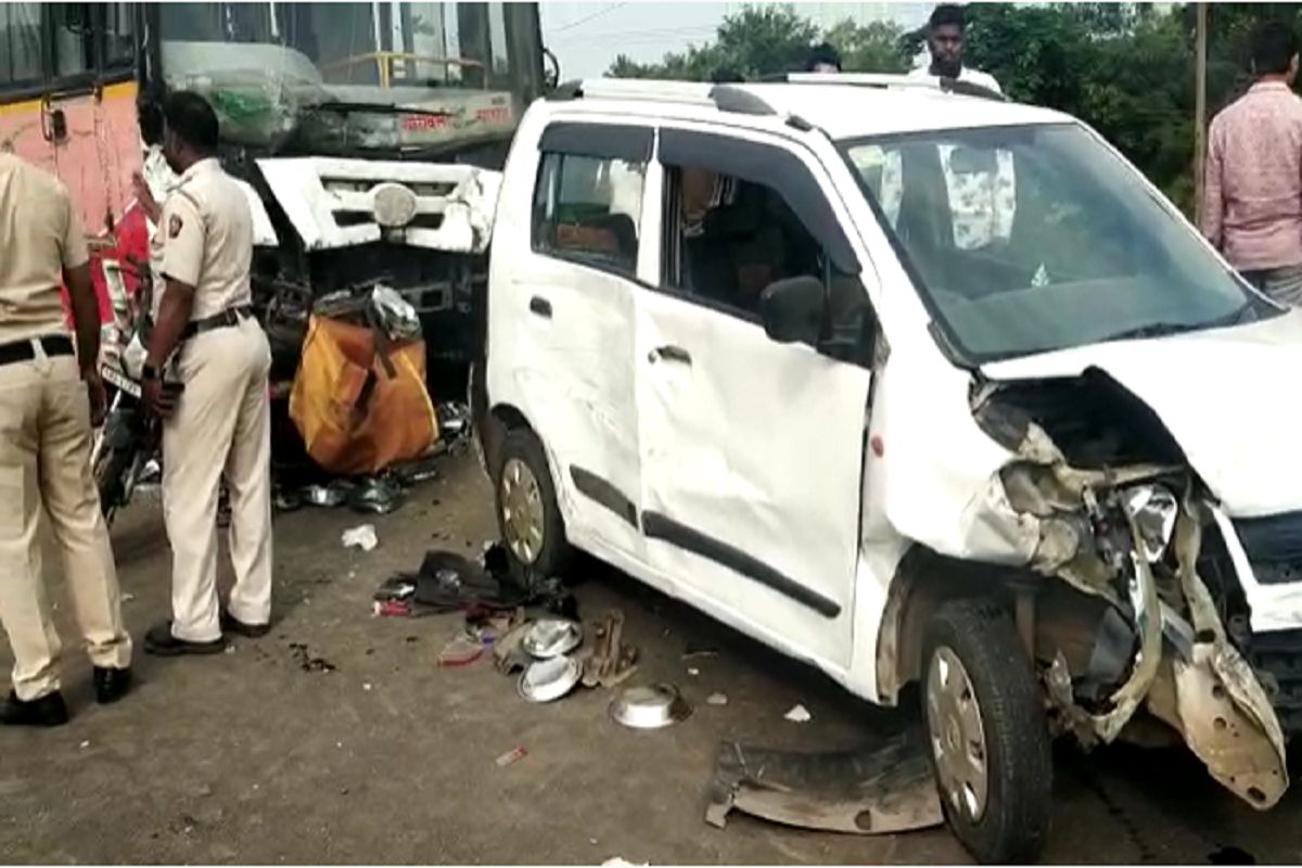 पुण्यात भीषण अपघात