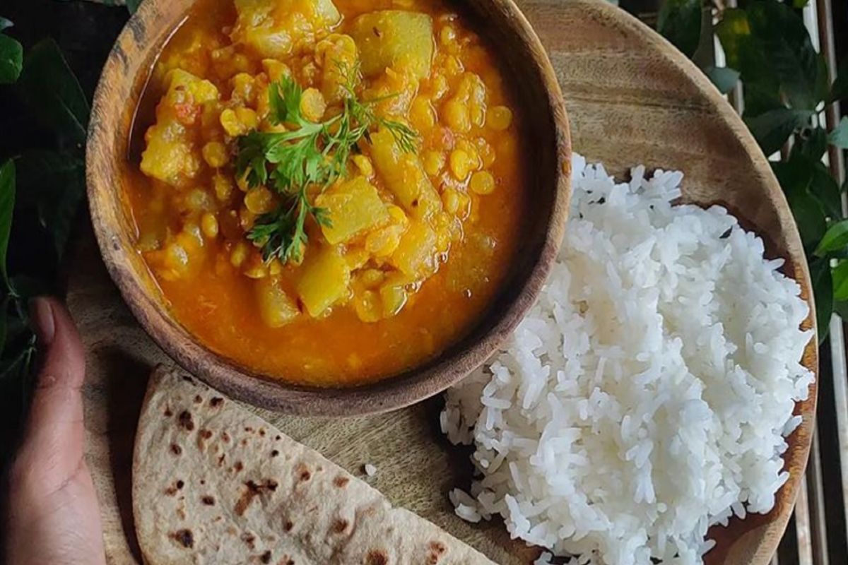 वजन घटवण्यासाठी चपाती की भात?