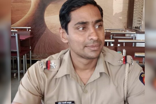 Satara Crime : धावत्या एसटी बसमध्ये तरुणीसोबत अश्लील चाळे, पोलीस कर्मचाऱ्याचा कृत्याने साताऱ्यात खळबळ