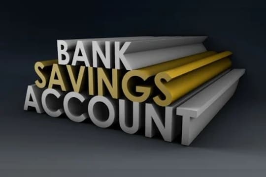 तुम्हीही करताय का ही चूक? एका वर्षात बंद होऊ शकतं Saving Account