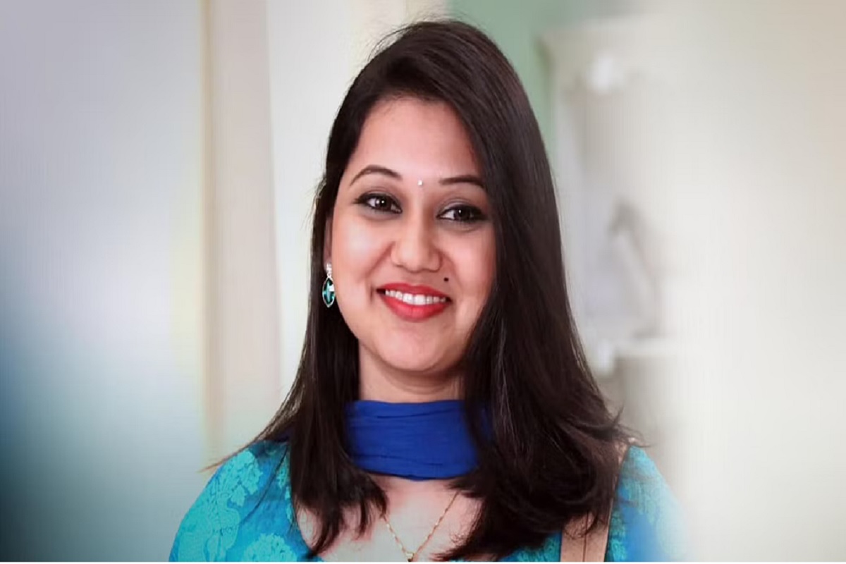 केतकी चितळे आणि वाद