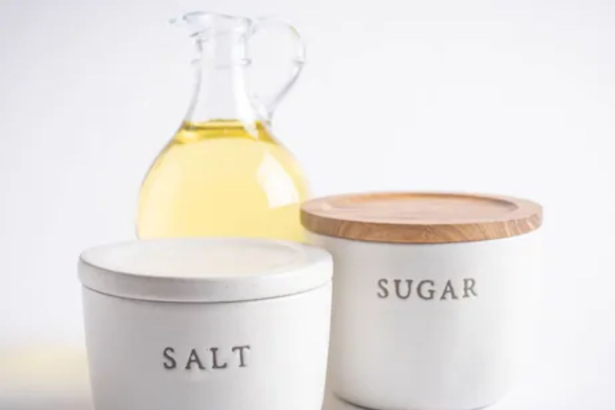 मीठ, साखर किती खावं? डायबिटीज होऊ नये म्हणून WHO कडून महत्त्वाच्या हेल्थ टिप्स