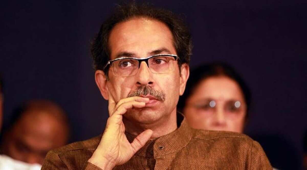 Uddhav Thackeray : ठाकरे गटाला आणखी एक धक्का, निवडणूक आयोगाकडून अडीच लाख प्रतिज्ञापत्र रद्द