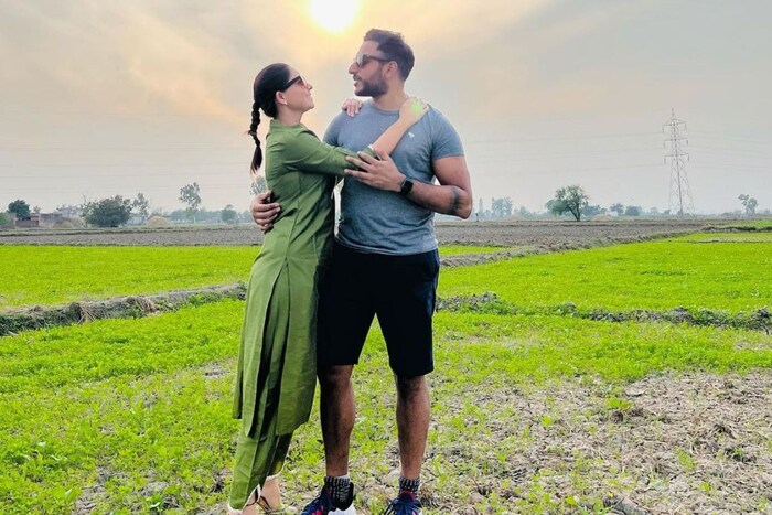 सध्या सोनाली सासर आणि माहेरच्यांसोबत तिच्या आजोळी म्हणजे पंजाबच्या अमृतसर मध्ये पोहचलीये. 