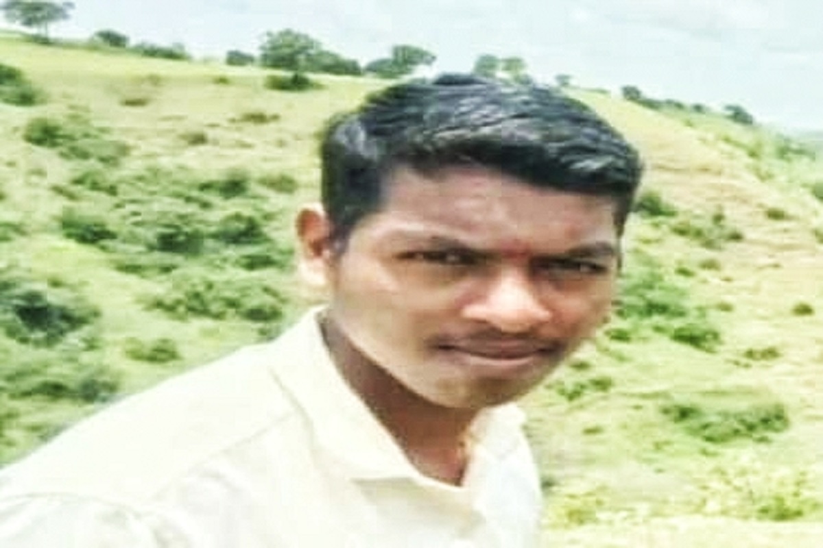 बहिणीच्या लग्नाचं कर्ज कसं फेडायचं? 20 वर्षीय शेतकरी भावाने केली आत्महत्या