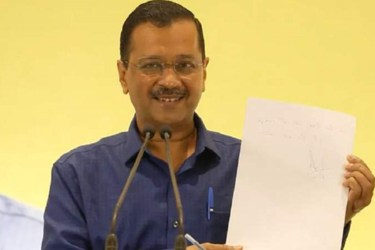 Gujarat Elections : गुजरातमध्ये आपची सत्ता येणार; केजरीवालांनी थेट लिहूनच दिलं!