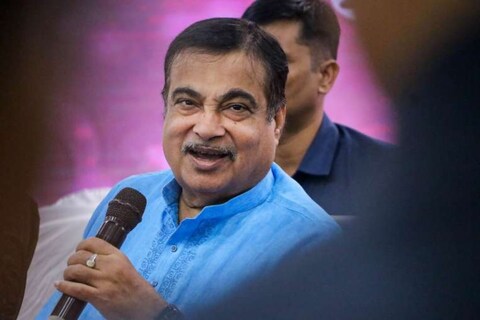 विकास कामांशिवाय गडकरींच्या वक्तव्यांची चर्चाही नेहमी होत असते. आता नागपूरमधील एका खासगी संस्थेच्या कार्यक्रमात त्यांनी बेधडक वक्तव्य केलं. 