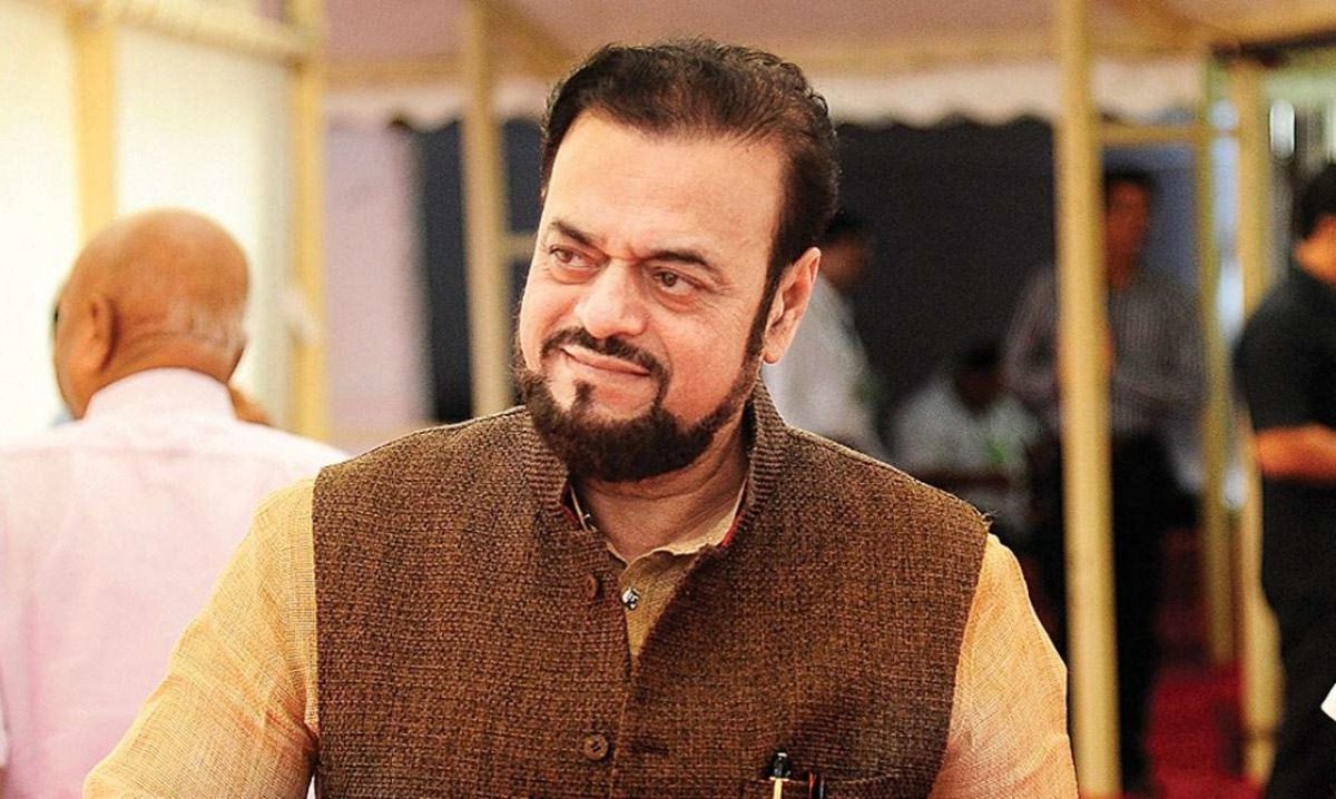 Abu Azmi : घरी इन्कम टॅक्स आणि ईडीचा छापा? अबू आझमी अमरावतीहून थेट मुंबईला रवाना