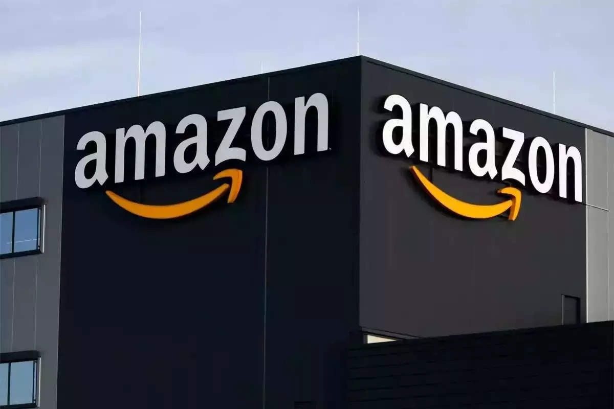 Amazon Layoffs : नोकरदारांनो, सावधान! फेसबुकनंतर आता Amazon कडून तब्बल 10 हजार कर्मचाऱ्यांना नारळ