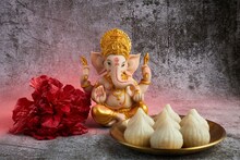 संकष्टी चतुर्थीचा उपवास सोडण्यासाठी पाहा तुमच्या शहरातील चंद्रोदयाची वेळ