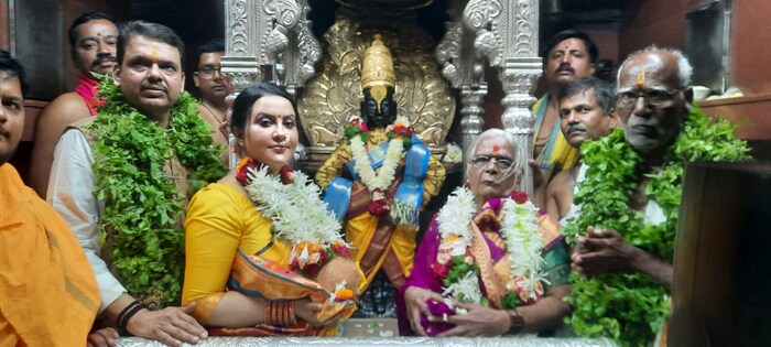 मानाचे वारकरी म्हणून औरंगाबाद जिल्ह्यातील उत्तमराव साळुंखे यांना शासकीय महापूजेचा मान मिळाला. औरंगाबाद जिल्ह्यातील उत्तमराव साळुंखे दाम्पत्य मानाचे वारकरी ठरले. 