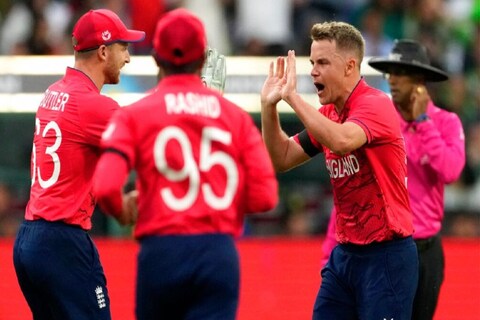 टी-20 वर्ल्ड कपच्या फायनलमध्ये इंग्लंडने पाकिस्तानचा पराभव केला आहे. इंग्लंडला विजयासाठी 138 रनचं आव्हान मिळालं होतं, हे आव्हान त्यांनी यशस्वीरित्या पार केलं