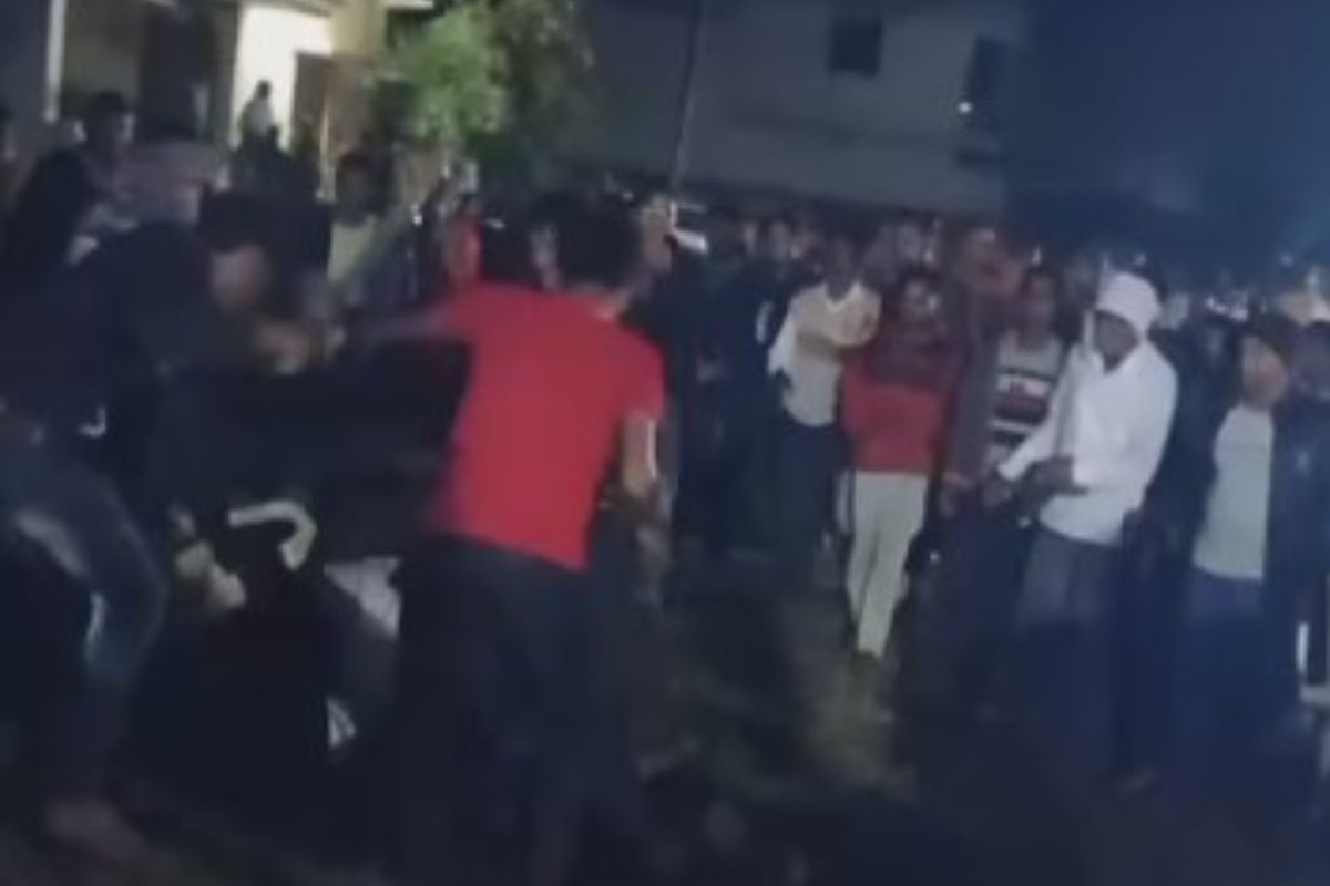 भंडारा : दिवाळीच्या कार्यक्रमात तरुणांची हुल्लडबाजी; समजावायला गेल्याने दोन गटात फ्री स्टाईल हाणामारी