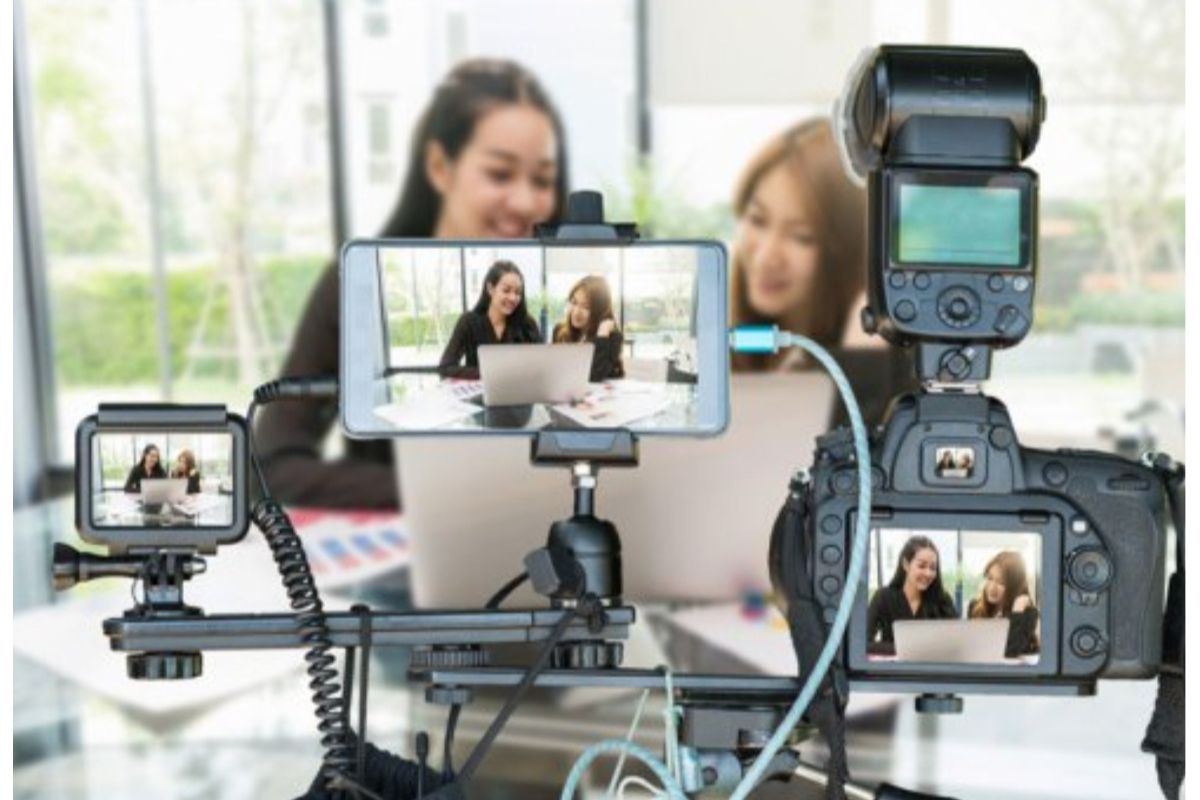 यू-ट्यूबवर व्हिडिओ अपलोड करून कमावता येतील लाखो रुपये; जाणून घ्या कसे होता येईल स्टार