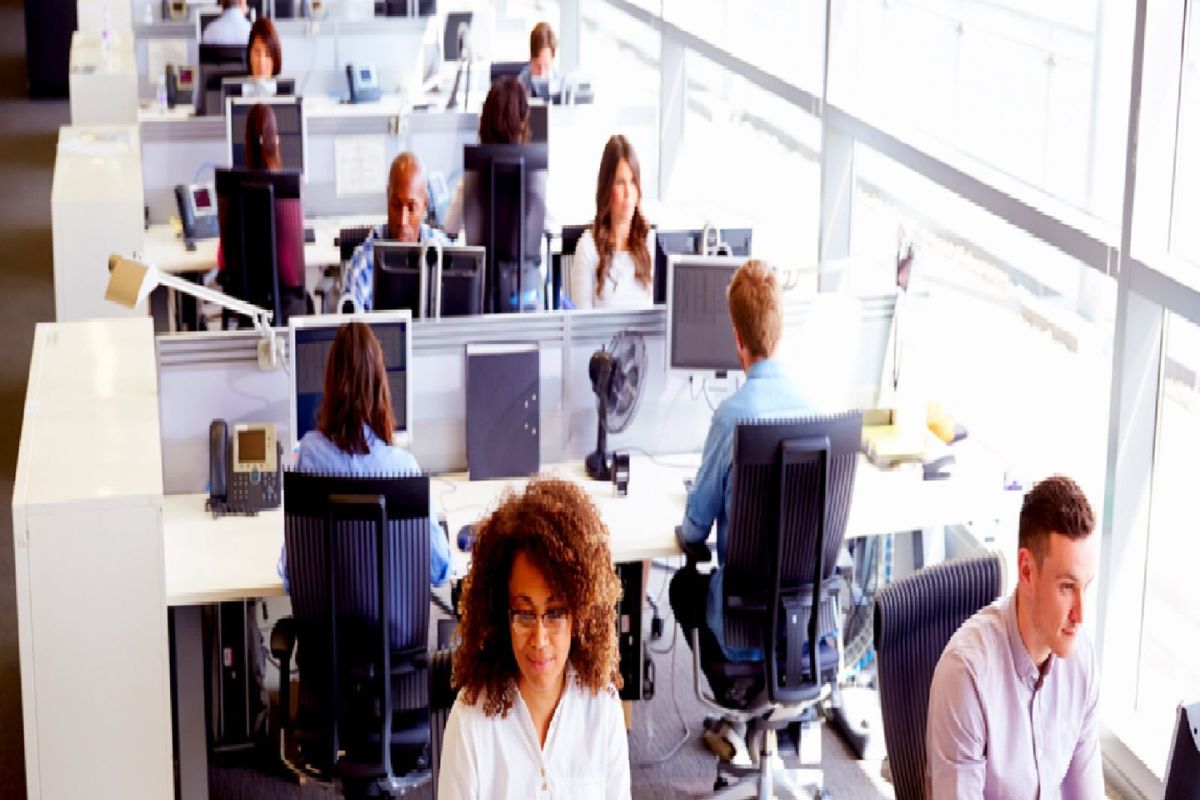 तुम्हाला चुकीच्या पद्धतीनं नोकरीवरून काढलं तर नाही ना? वाचा, ही बातमी