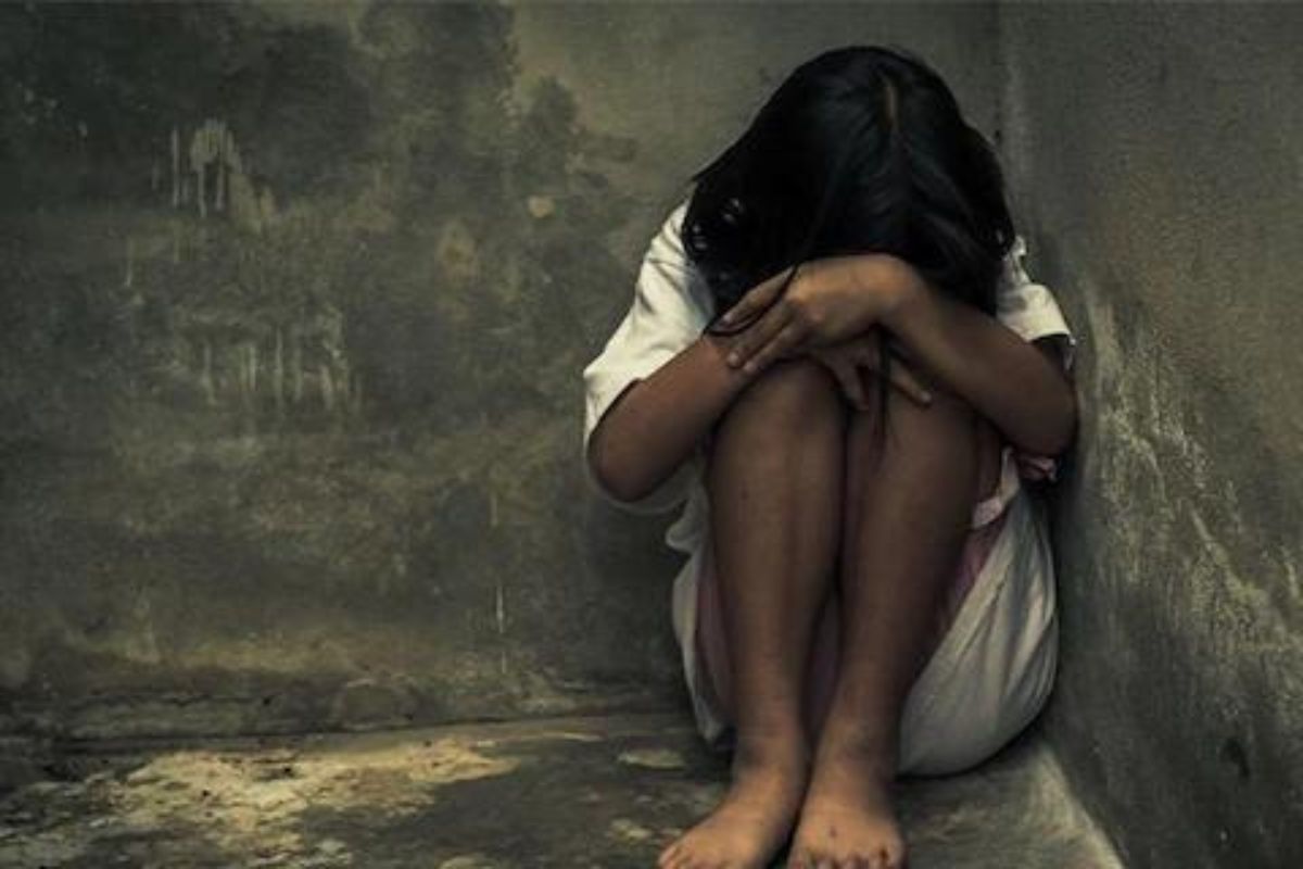 लग्नाचे आमिष दाखवत बलात्कार, विद्यार्थिनीचा प्राध्यापकावर आरोप; घटनेने खळबळ