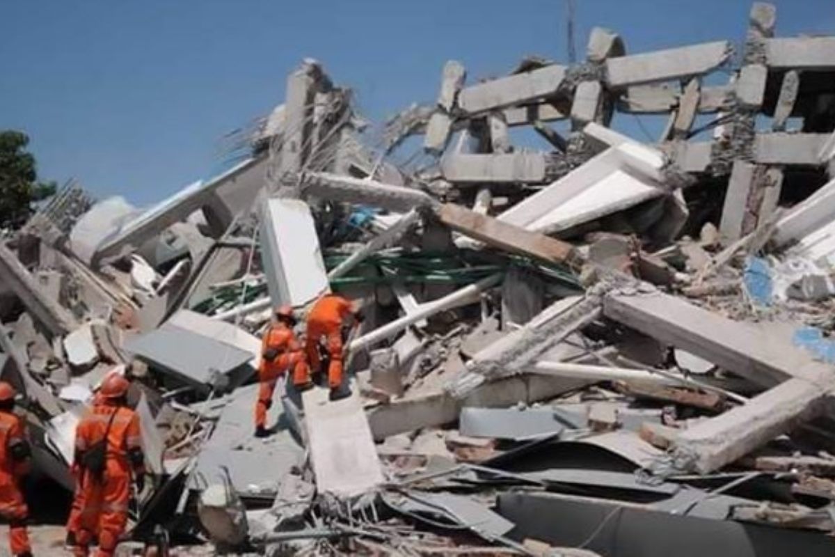 इंडोनेशियामध्ये भूकंपामुळे हाहाकार, आतापर्यंत 162 जणांचा मृत्यू; पाहा PHOTOS