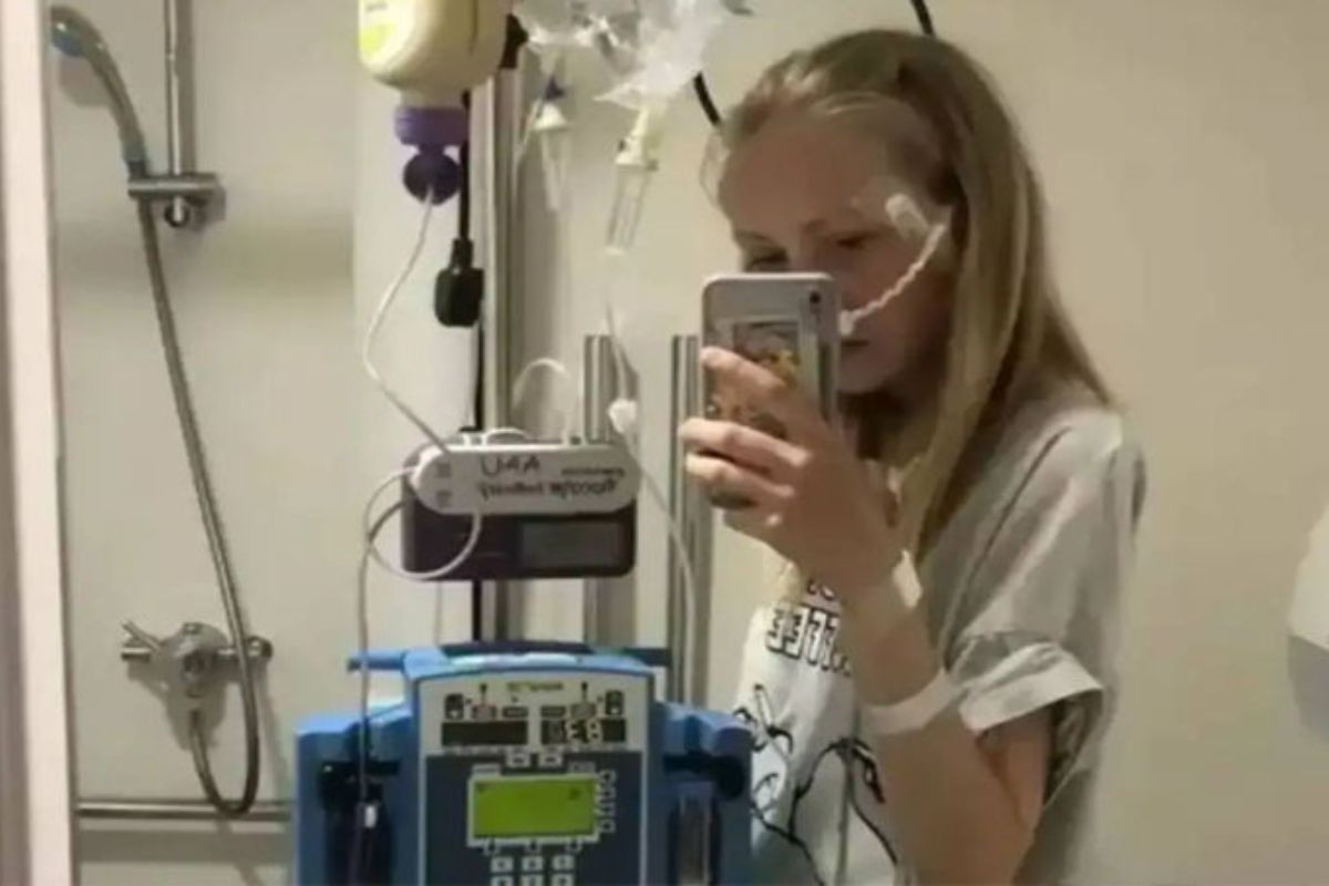 केवळ बिस्किटं खाऊन जगतेय इंग्लंडमधली तरुणी