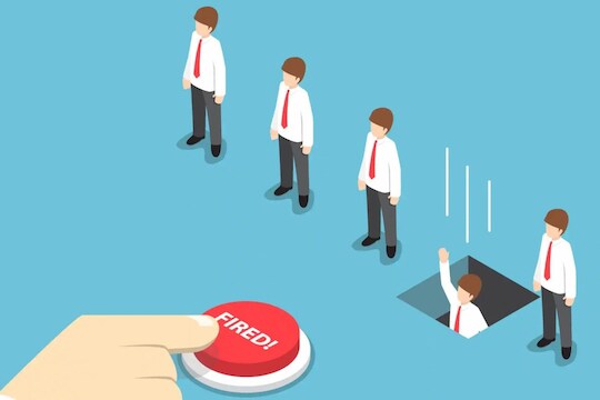 आर्थिक मंदीचा फटका? मेटानंतर आता amazon च्या कर्मचाऱ्यांना काढलं