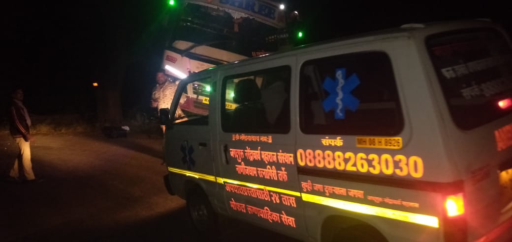 Kashedi Ghat Accident : अर्धी बस दरीत अन् आतमध्ये 25 प्रवासी; कशेडी घाटातील थरारक घटना