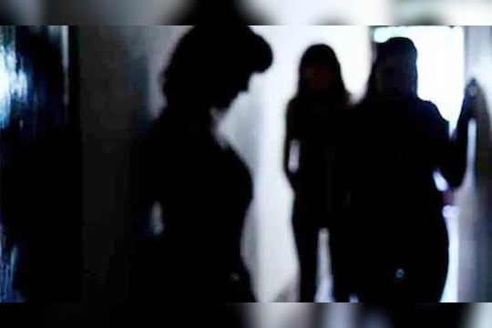 kolhapur police : वधुवर सूचक मेळाव्याखाली कोल्हापुरात वेश्या व्यवसाय, पोलीस स्टेशनजवळच प्रकार