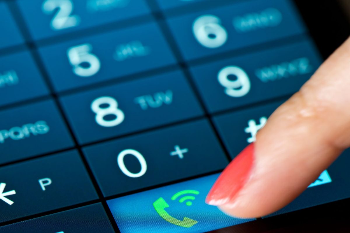 मोबाईल नंबर कसा असावा? (फोटो सौजन्य - Canva)