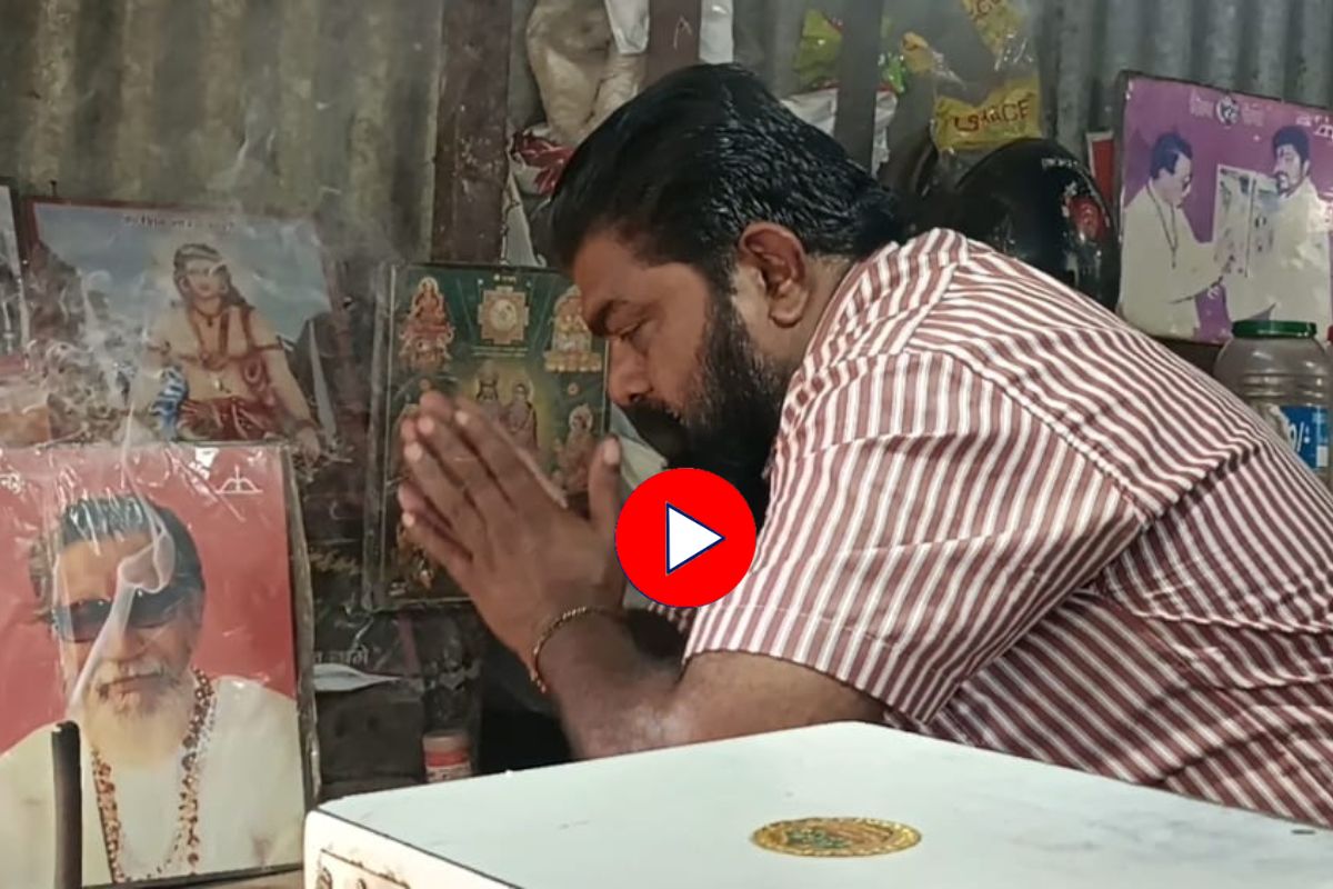 Nashik : बाळासाहेब ठाकरेंची रोज पूजा करणारा कडवट भक्त, पाहा Video