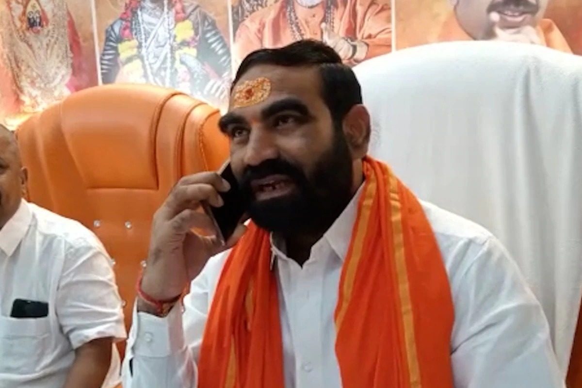 Santosh Bangar : VIDEO : विज तोडाल तर रट्टे घालीन, संतोष बांगरांकडून पुन्हा शासकीय कर्मचाऱ्याला धमकी