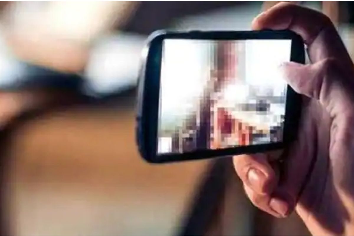 'सेक्सटॉर्शन' रॅकेटमुळे नवी मुंबईत खळबळ, 72 वर्षांचा नागरिक जाळ्यात अडकला