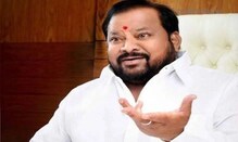 शहाजीबापू नॉट ओके, 15 दिवसांपूर्वी उद्घाटन केलेल्या रस्त्याची मनसेकडून पोलखोल शहाजीबापू नॉट ओके, 15 दिवसांपूर्वी उद्घाटन केलेल्या रस्त्याची मनसेकडून पोलखोल