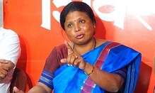 सुषमा अंधारेंच्या पतीचे गंभीर आरोप, शिंदे गटात प्रवेश करताच करणार पोलखोल सुषमा अंधारेंच्या पतीचे गंभीर आरोप, शिंदे गटात प्रवेश करताच करणार पोलखोल