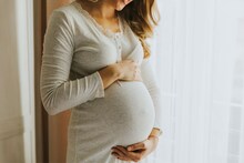 नॉर्मल डीलिव्हरीमध्ये का लावले जातात टाके, ते किती दिवसांत ठीक होतात?