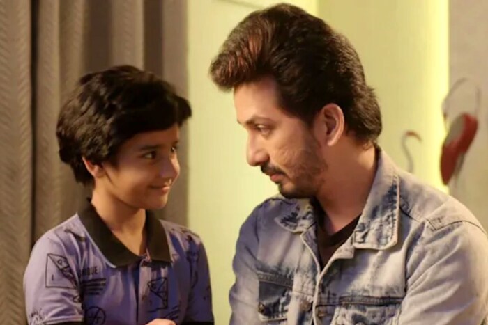 'तुझेच मी गीत गात आहे' ही मालिका सध्या लोकप्रियतेच्या शिखरावर असून ही मालिका टीआरपीच्या रेसमध्ये चौथ्या स्थानावर आहे. या मालिकेला 6.1 रेटिंग मिळाले आहे. 