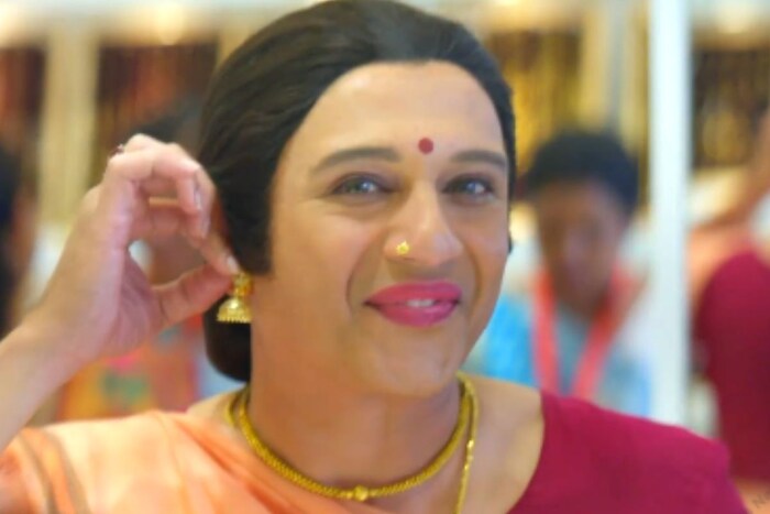 नुकतंच त्याने आपल्या सोशल मीडियावरून या मालिकेचा फर्स्ट लूक चाहत्यांसोबत शेअर केला आहे. 