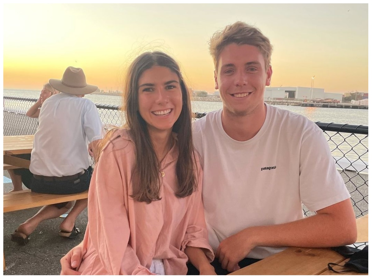 आयपीएल 2023 च्या लिलावात मुंबई इंडियन्सने ऑस्ट्रेलियन ऑलराऊंडर कॅमरून ग्रीनला 17.50 कोटी रुपये देऊन विकत घेतलं. मुंबईच्या इतिहासातली ही सगळ्यात मोठी बोली आहे. ग्रीनआधी सॅम करनवर आयपीएल इतिहासातली सर्वाधिक बोली लागली. करनला 18.50 कोटी रुपयांना पंजाबने विकत घेतलं. याचसह करनने क्रिस मॉरिसला पिछाडीवर टाकलं. राजस्थानने 2021 च्या लिलावात मॉरिससाठी 16.25 कोटी रुपये मोजले होते. आयपीएल लिलावात पहिल्यांदाच सहभागी झालेल्या कॅमरून ग्रीन आणि त्याची गर्लफ्रेंड एमिली रेडवूडचे फोटो पाहून बॉलिवुडची सुपर हिट जोडी अमिताभ बच्चन आणि जया बच्चन यांची आठवण येते. (Emily Redwood/Instagram)