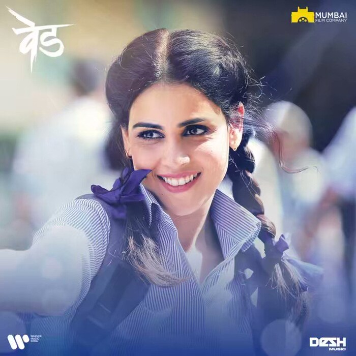  सिनेमातून अभिनेता रितेश देशमुख पहिल्यांदा दिग्दर्शन करतोय. तर जिनिलियानं सिनेमाची निर्मिती केली आहे.