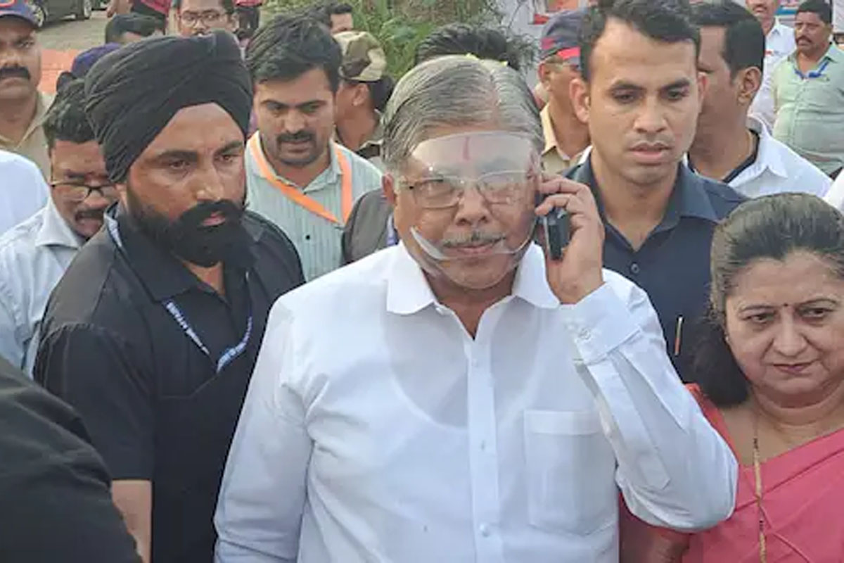 ग्रामपंचायत निवडणुकीमध्ये चंद्रकांत पाटील यांनी मावळ तालुक्यात प्रचार केला होता.