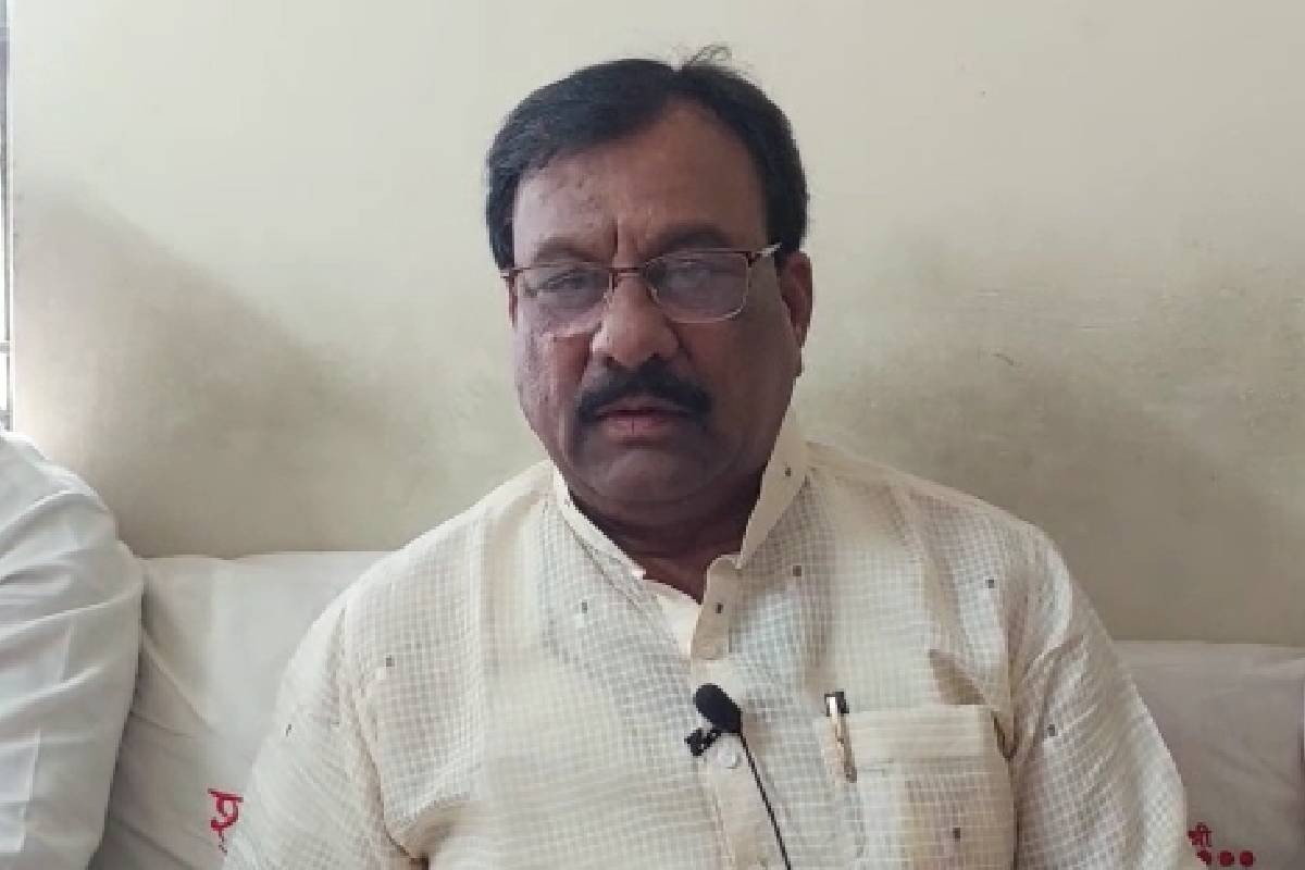 '..तर निधी मिळणार नाही, भाजपकडून काँग्रेसच्या सरपंचांना फोन'; माजी आमदाराचा गंभीर आरोप